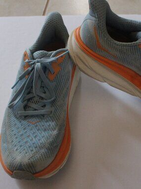 Hoka Clifton 9 Running Shoe Size 8.5